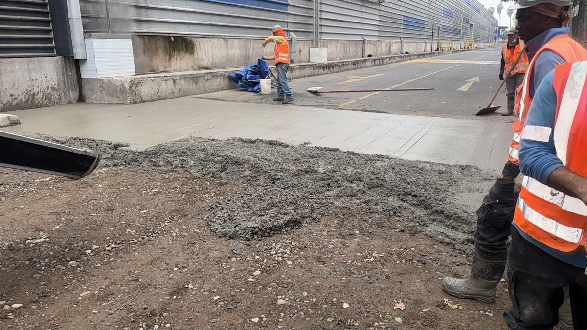 Pavimento de hormigón para acceso universal